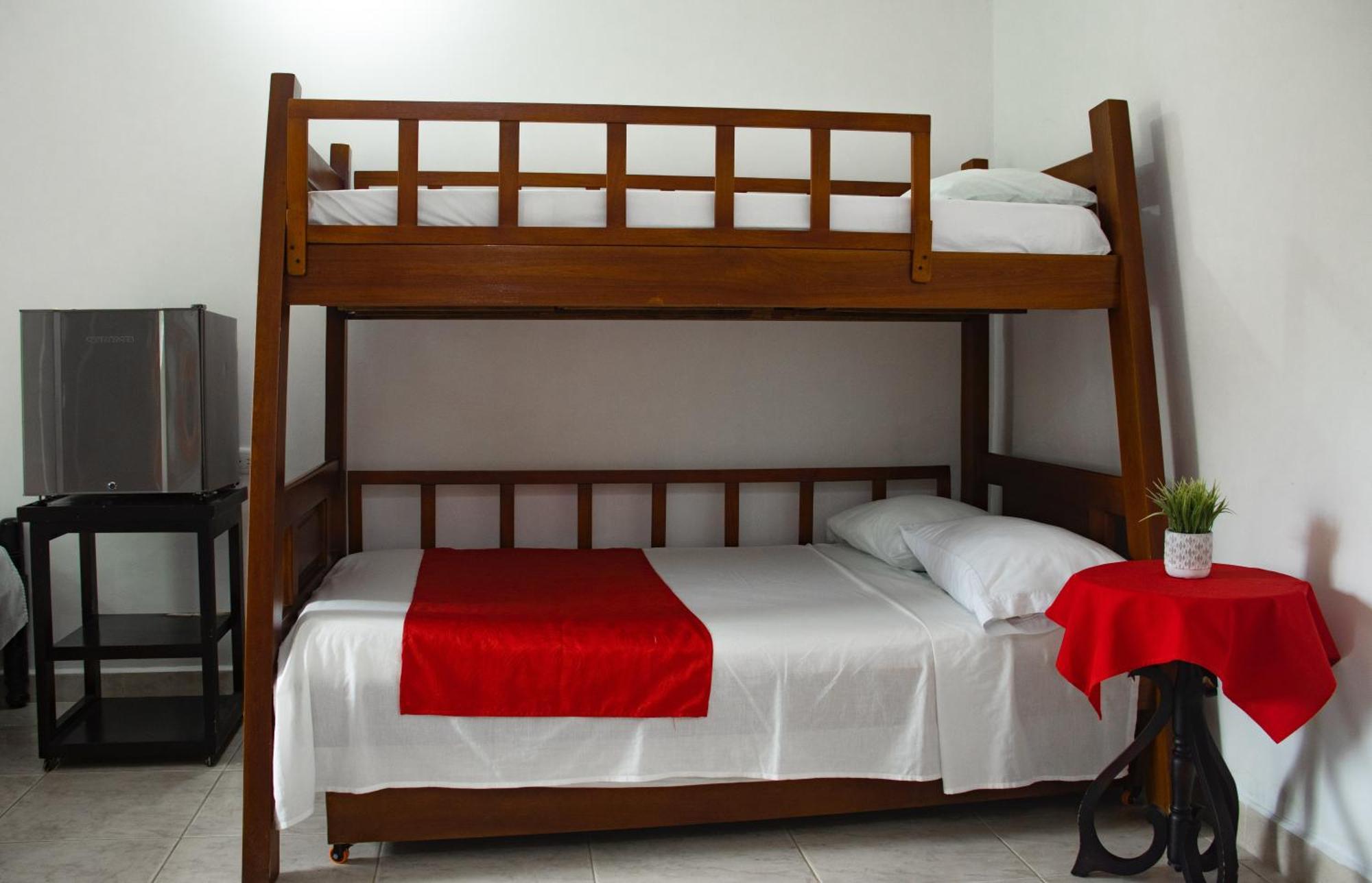 Casa Hotel Las Antillas Толу Екстер'єр фото